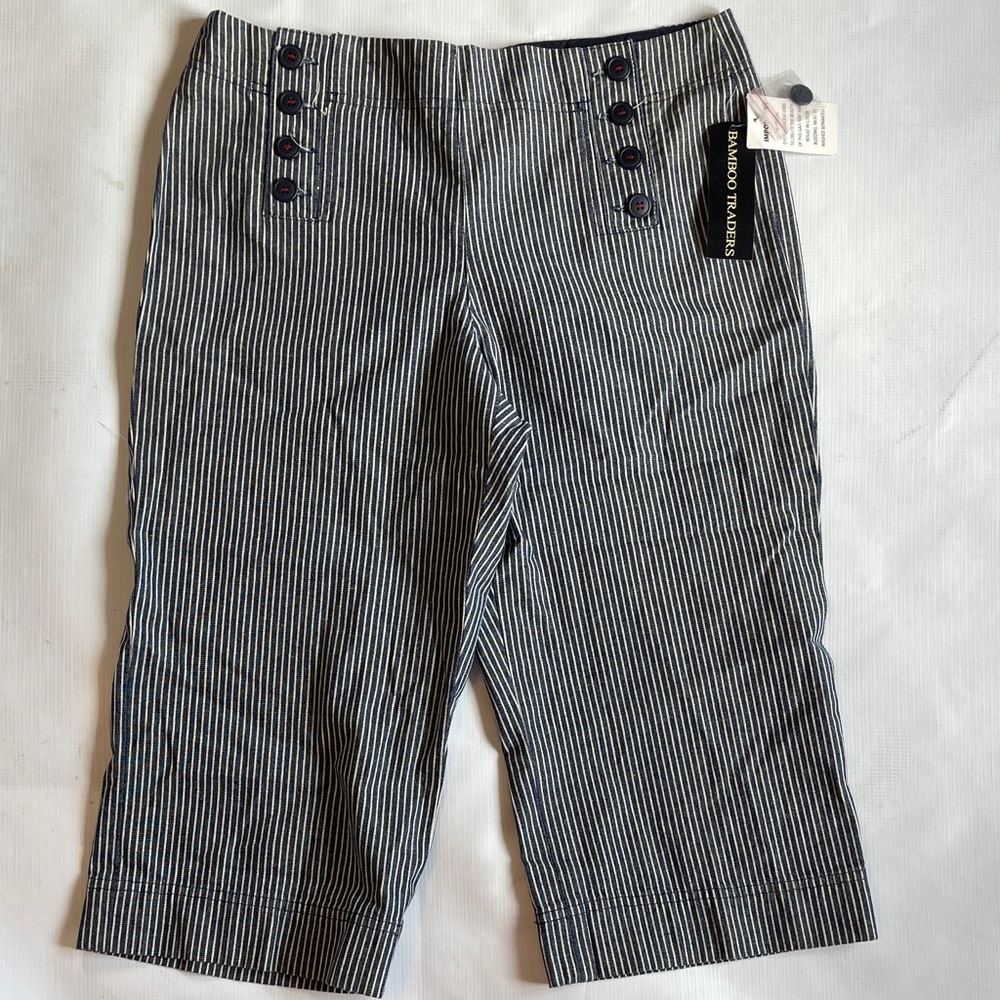 Bamboo Traders Stripped Capris 
Size 10P NWT